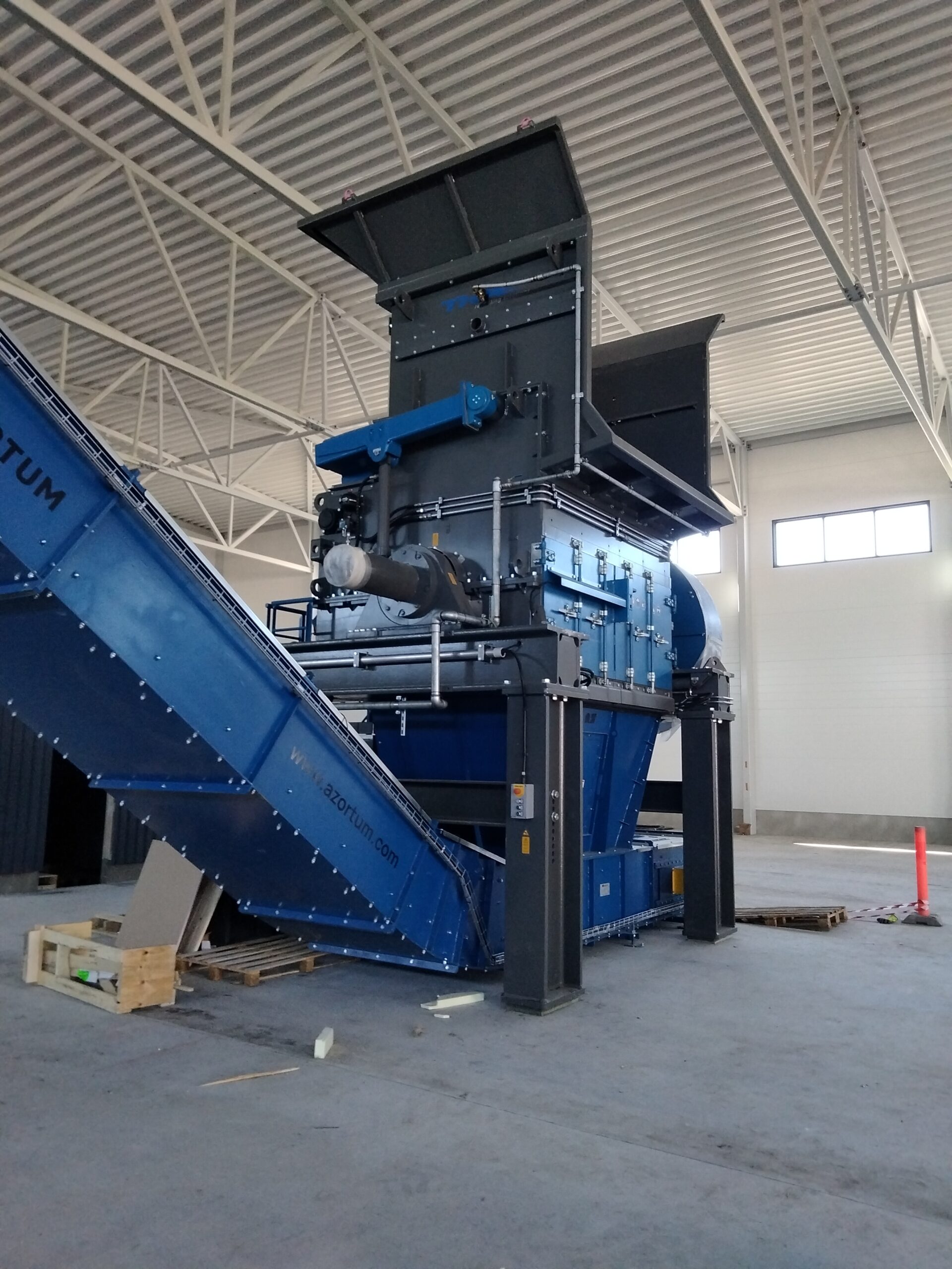 lamor-plastic-pre-shredding-line